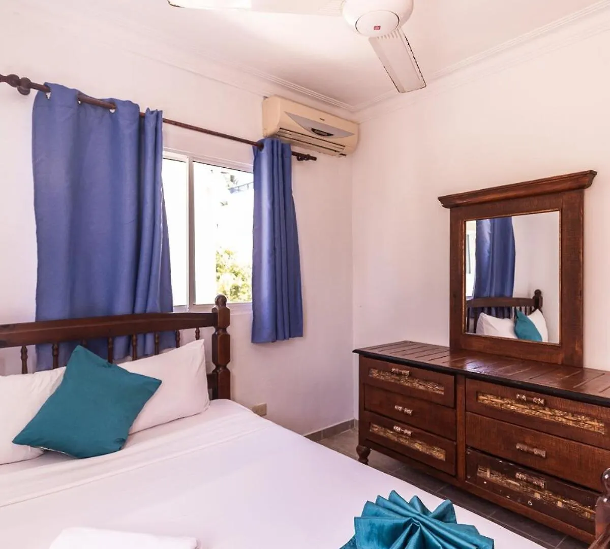 Hotel Las Rosas De Punta Cana Séjour chez l'habitant