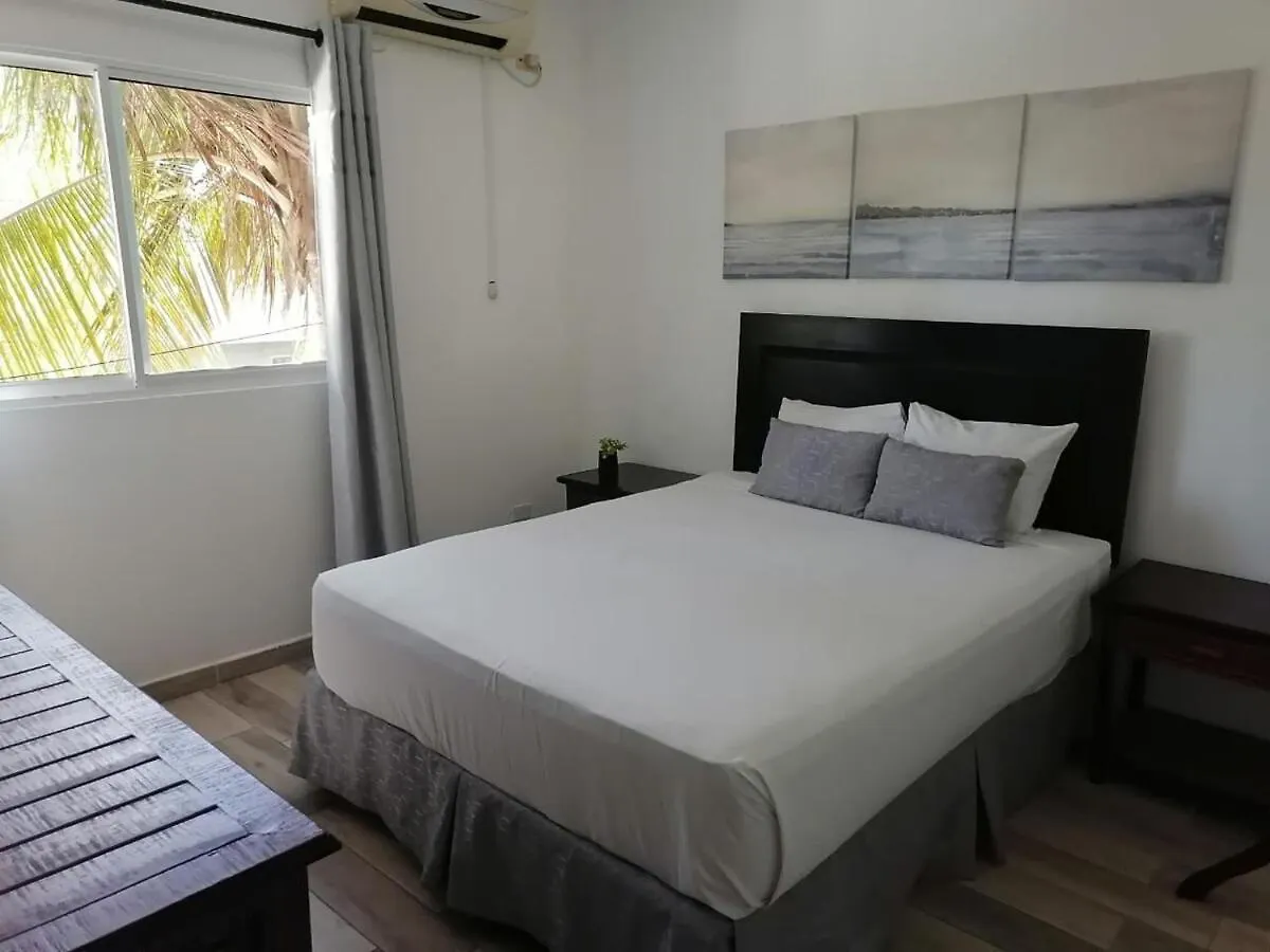Hotel Las Rosas De 푼타 카나 홈스테이