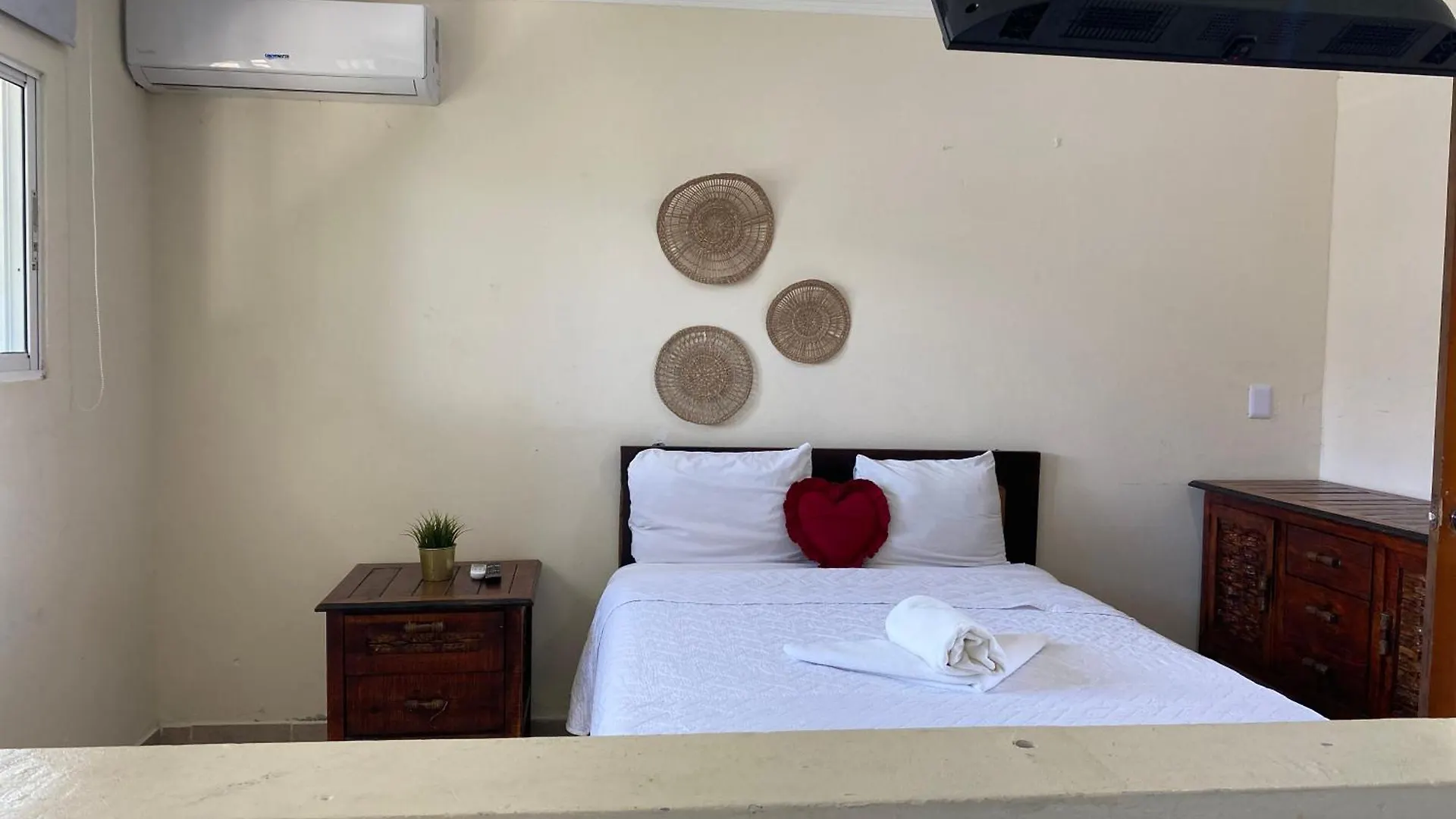 Hotel Las Rosas De 푼타 카나 0*,